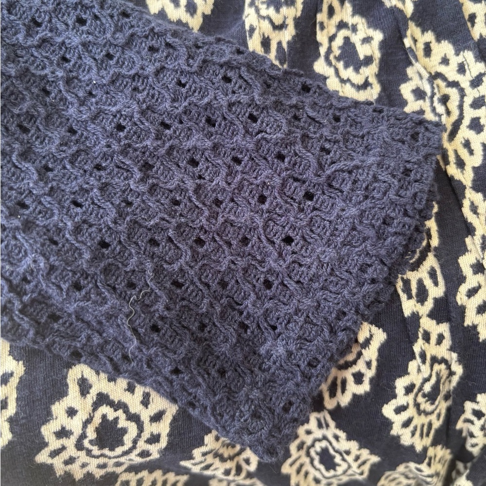 NWT Lucky Brand Mixed Media Top Crochet Detail Navy Blue White Size Medium Boho - Picture 5 of 6